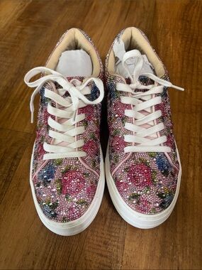 Betsey Johnson SB-Sidny Pink Floral  Embellished platform Sneakers size 9.5